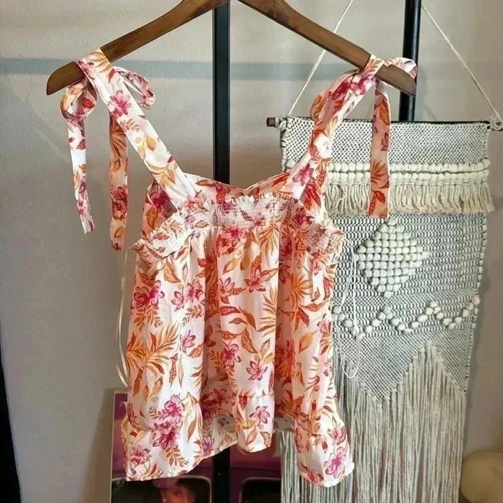 Hippie Rose Square-Neck Tie-Strap Smocked Top - Ivory Floral - Picture 5 of 5